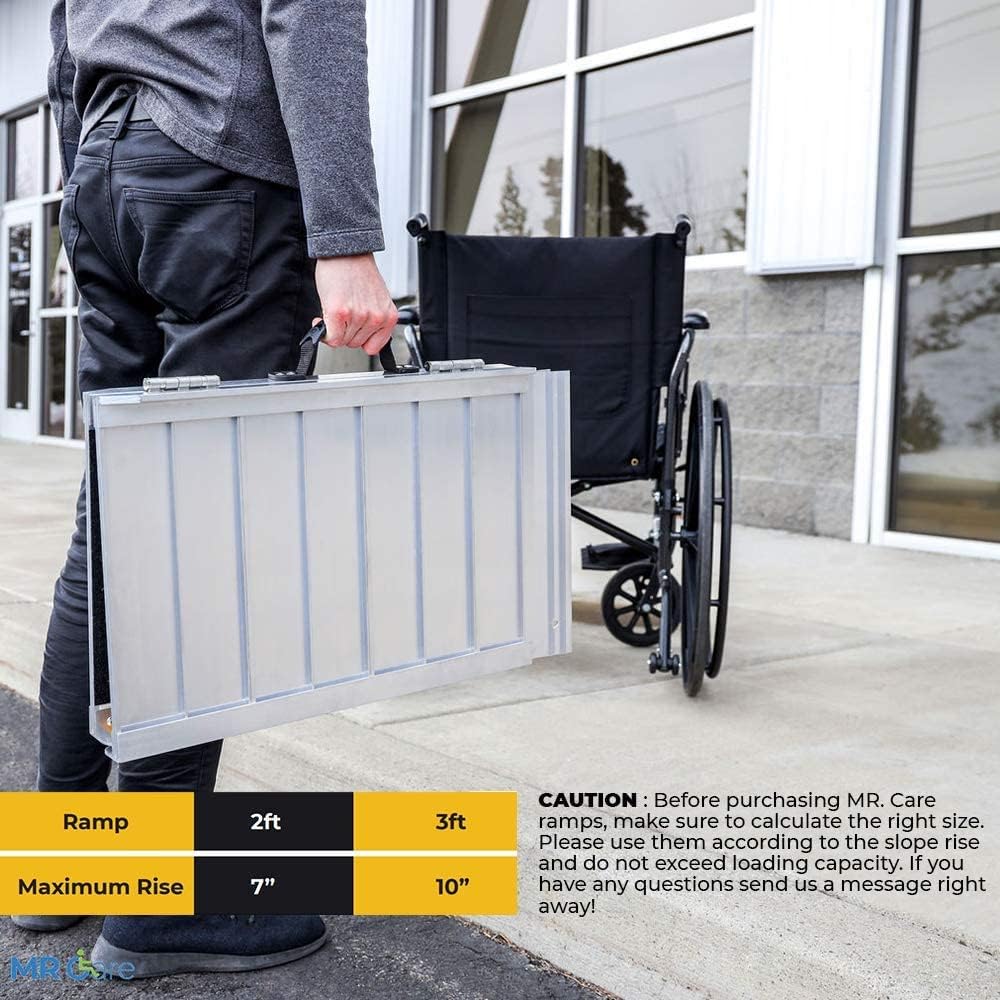 Portable Foldable Wheelchair Ramp with Handle (3FT) D39786
