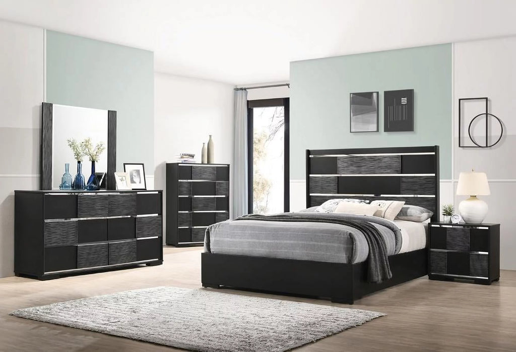 5-piece Eastern King Panel Bedroom Set Black V409597