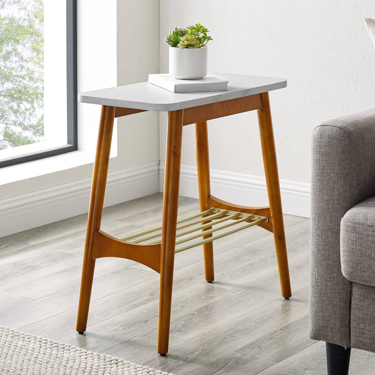 Tapered Leg Side Table P611255