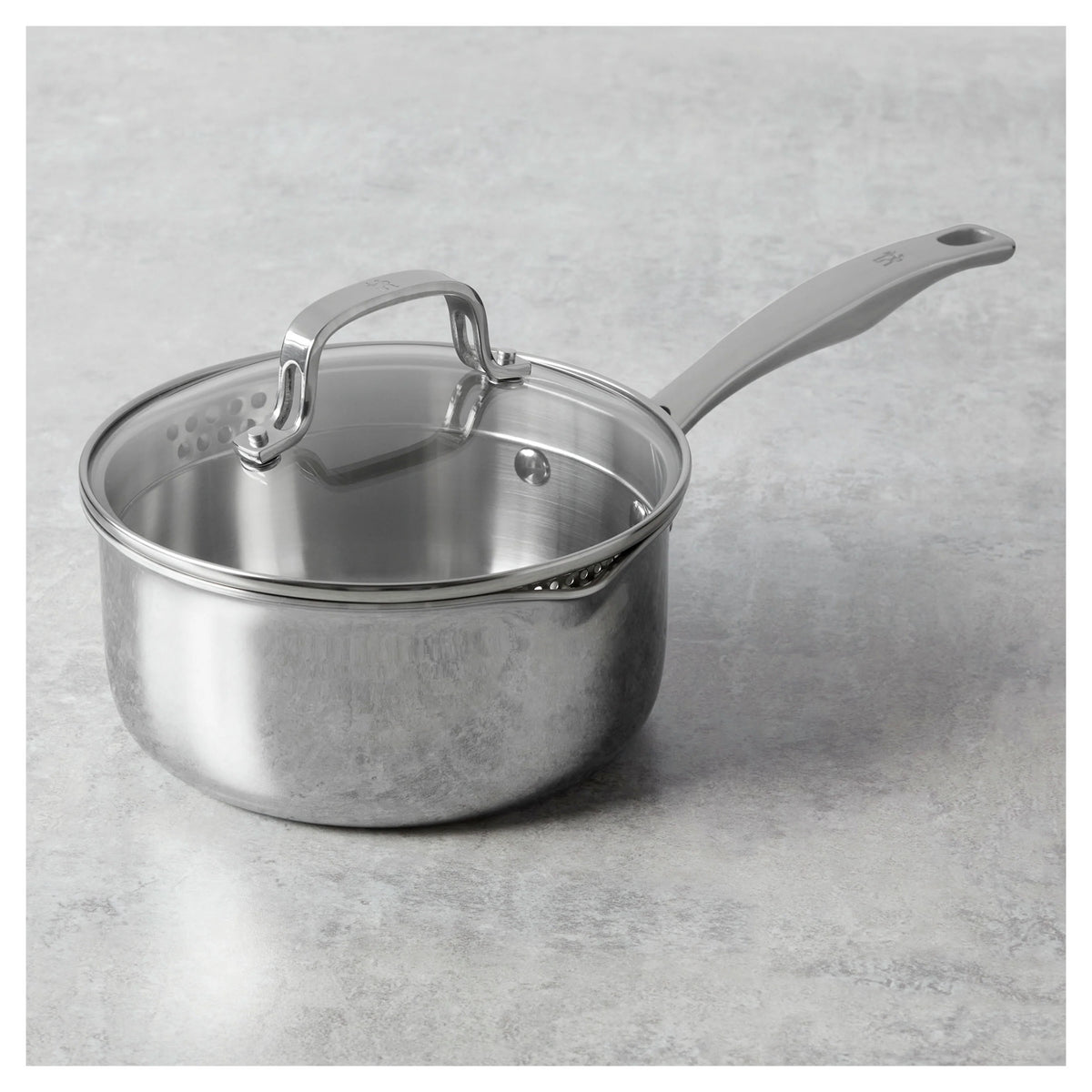 2 Qt. Stainless Steel Sauce Pan with Lid Q208